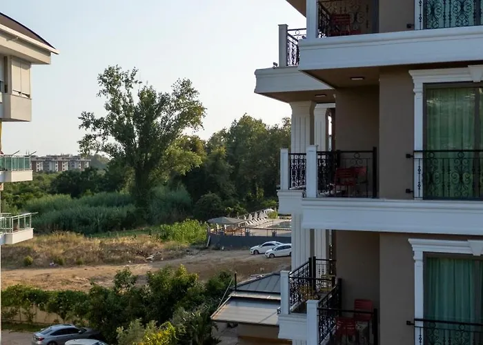 Loovox Hotel *